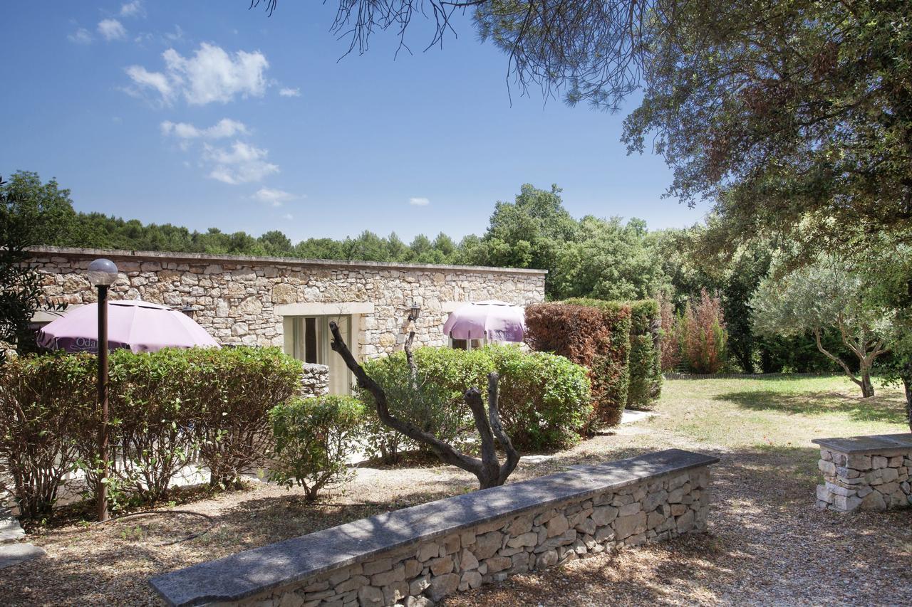 Résidence Prestige Odalys La Bastide des Chênes Gordes Exterior foto